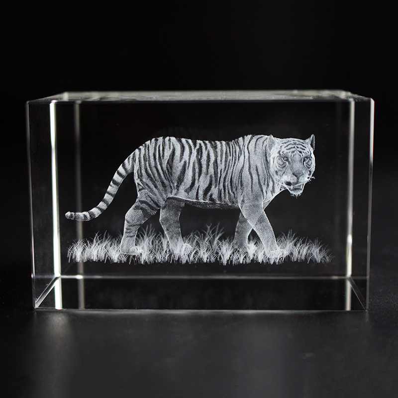 K9 Crystal Tiger Model Statue  – Paper Weight Crystal Bewertung und Preis