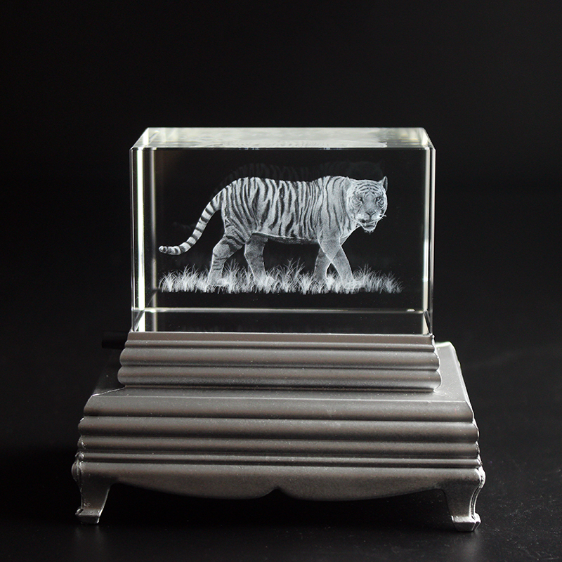 K9 Crystal Tiger Model Statue  – Paper Weight Crystal Bewertung und Preis